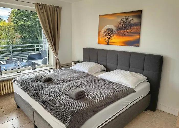 3 Zimmer Apartment Mit Balkon