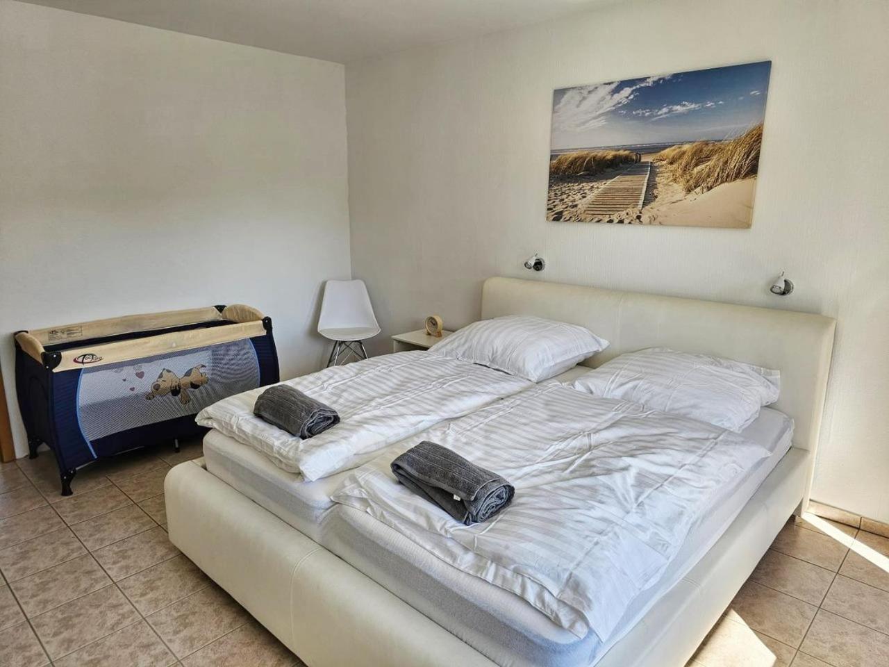 Apartment 3 Mit Balkon